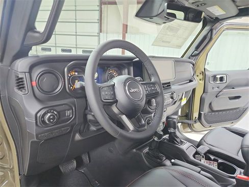 New 2026 Jeep Gladiator Rubicon image 18