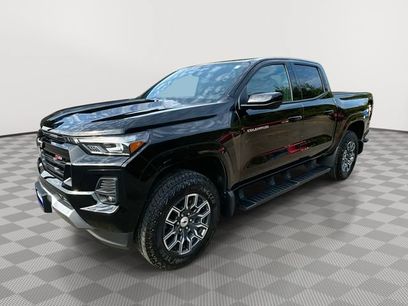 Used 2024 Chevrolet Colorado Z71 w/ Z71 Convenience Package 2