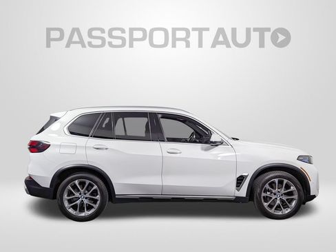 Used 2025 BMW X5 xDrive40i w/ Premium Package AWD/4WD image 8