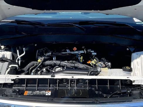 Certified 2025 Ford Explorer Active RWD image 10