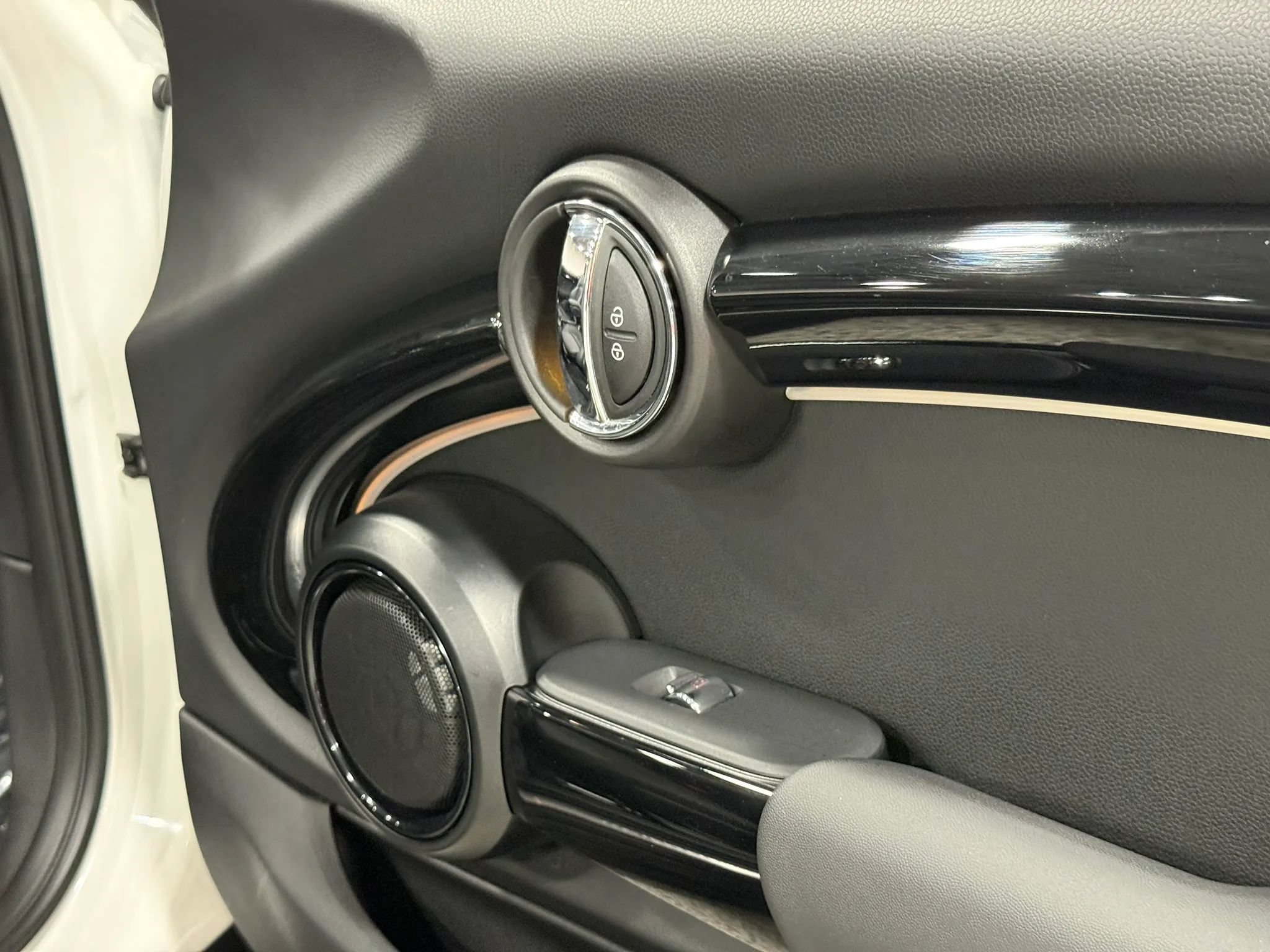 Used 2023 MINI Cooper S FWD image 44