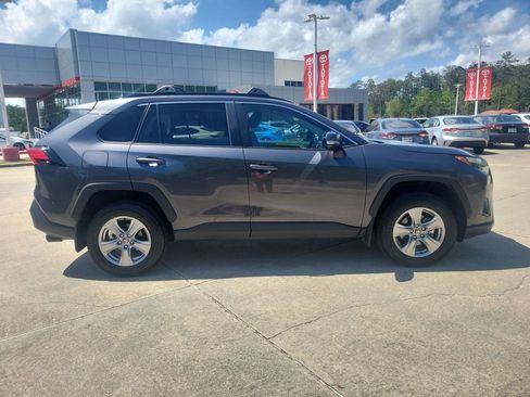 Used 2024 Toyota RAV4 XLE w/ Convenience Package image 8