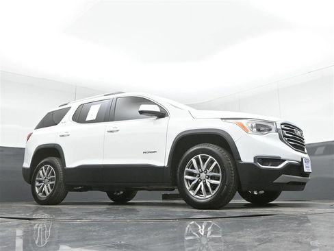 Used 2019 GMC Acadia SLE w/ Driver Alert Package I image 33