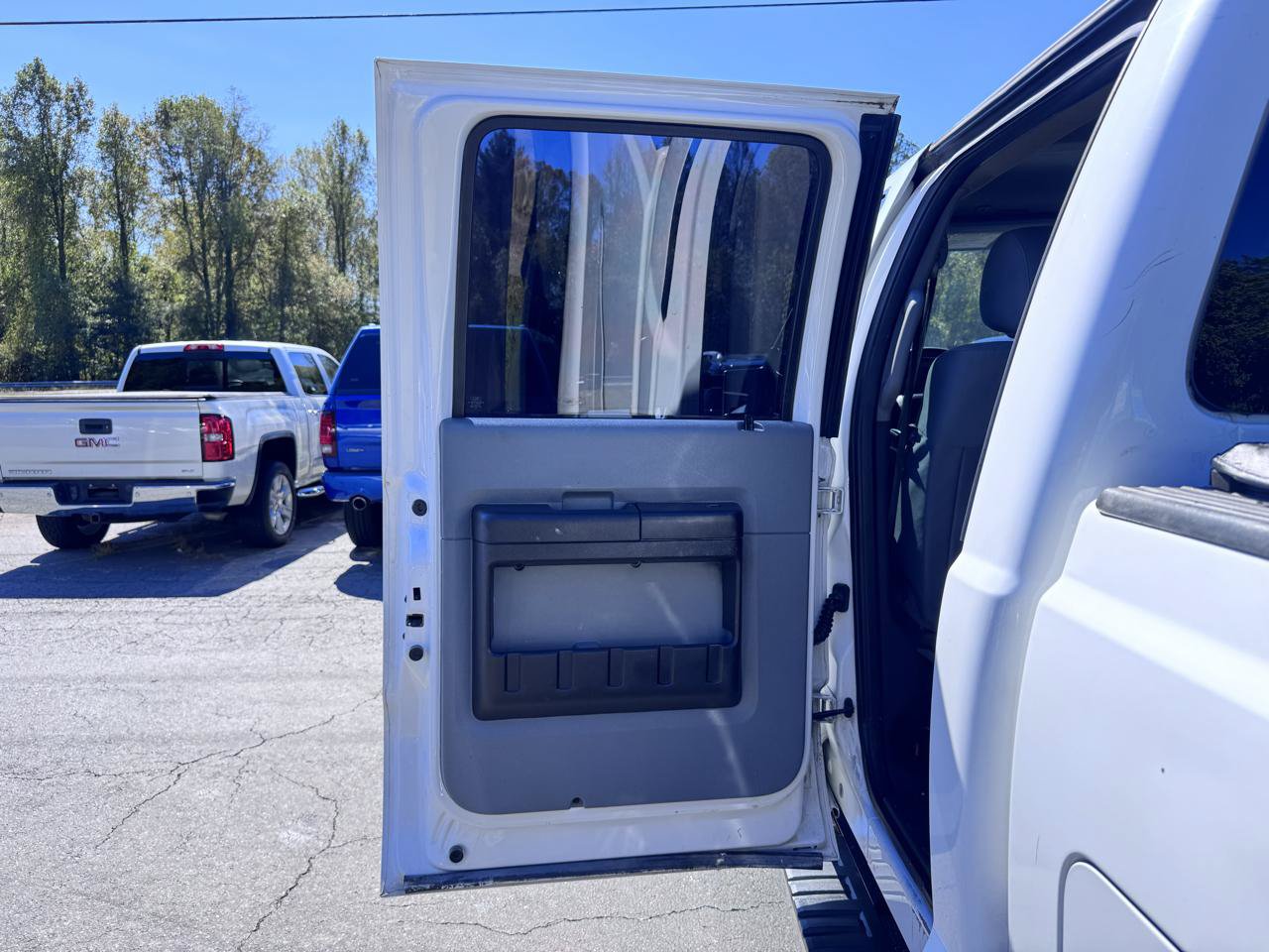 Used 2015 Ford F250 XL w/ Power Equipment Group AWD/4WD image 11