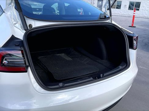 Used 2023 Tesla Model 3 Standard Range RWD image 18