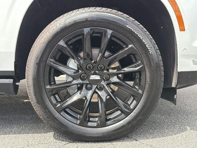 Certified 2025 Cadillac Escalade Premium Luxury w/ LPO, Floor Liner Package AWD/4WD image 12