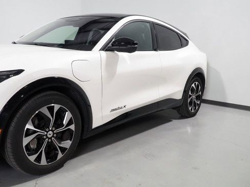 Used 2022 Ford Mustang Mach-E Premium image 49