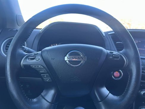 Used 2015 Nissan Pathfinder Platinum image 21