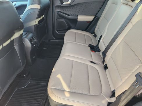 Used 2020 Ford Escape SEL image 34