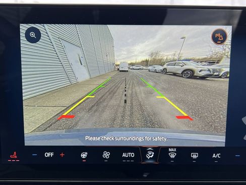 Used 2024 Ford Mustang GT Premium image 12