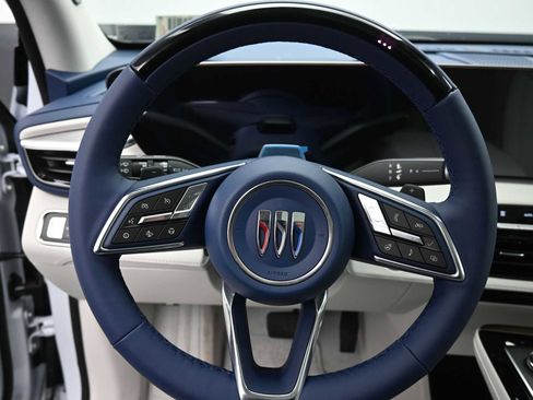 New 2026 Buick Enclave Avenir w/ Super Cruise Package image 12