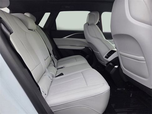 New 2026 Cadillac Lyriq Luxury image 15