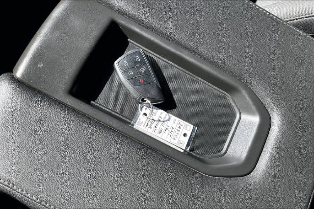 Used 2025 Chevrolet Silverado 1500 LT AWD/4WD image 9