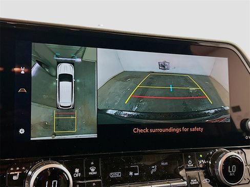 New 2026 Toyota Highlander Limited image 12