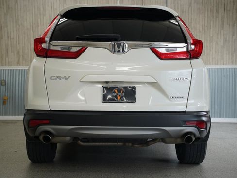 Used 2018 Honda CR-V Touring image 9