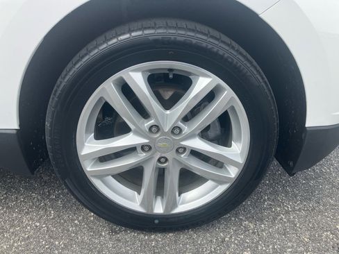 Used 2019 Chevrolet Equinox Premier w/ LPO, Floor Liner Package image 29