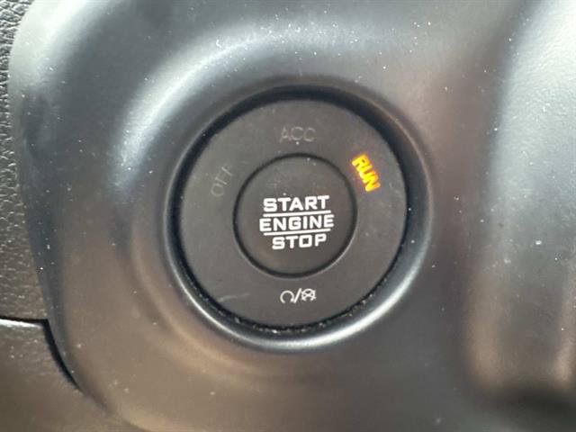 Used 2022 Jeep Wrangler Unlimited Sahara AWD/4WD image 14