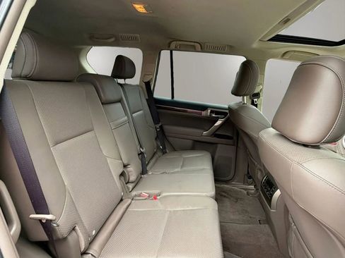 Used 2012 Lexus GX 460 w/ Comfort Plus Pkg AWD/4WD image 13