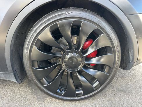 Used 2020 Tesla Model Y Performance image 14
