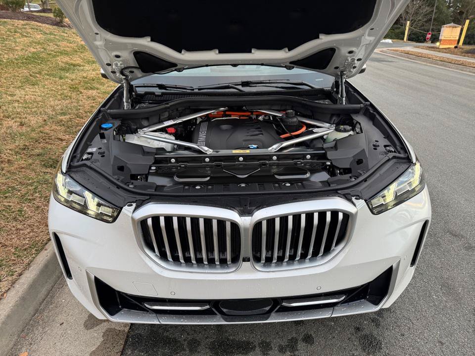 Used 2026 BMW X5 xDrive50e w/ Executive Package AWD/4WD image 16