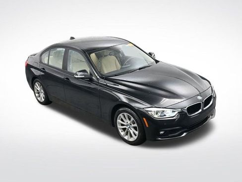 Used 2018 BMW 320i Sedan image 22