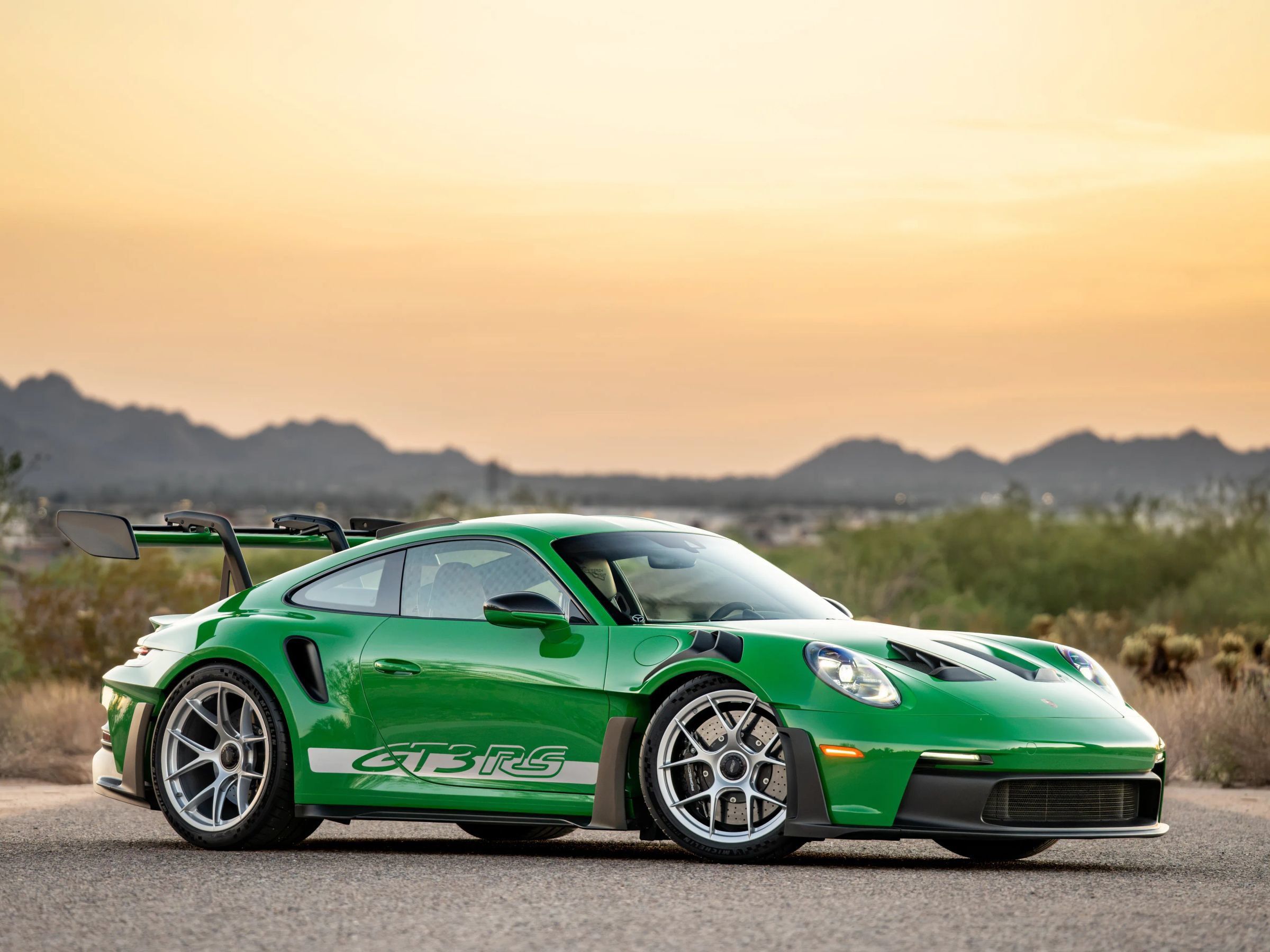 Used 2025 Porsche 911 GT3 RS RWD image 1