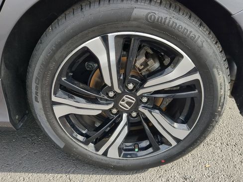 Used 2018 Honda Civic Touring image 35