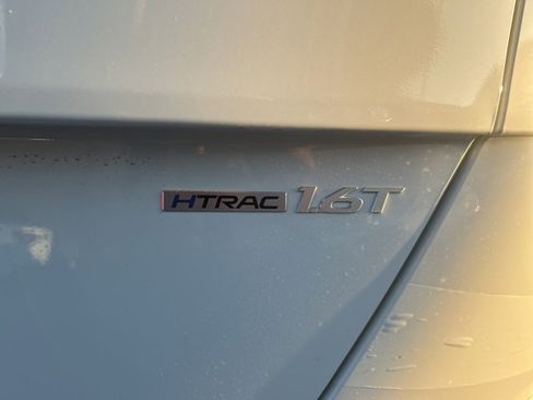 New 2026 Hyundai Kona SEL Premium image 30