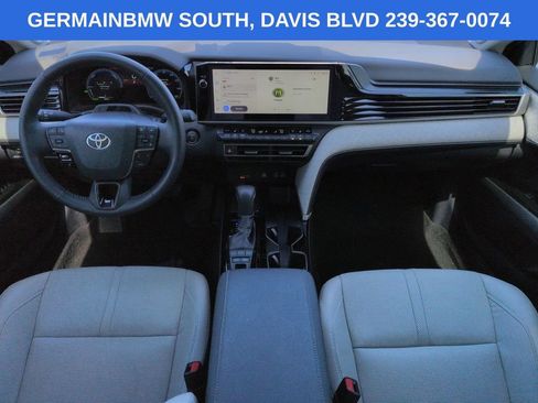 Used 2025 Toyota Camry XLE w/ Premium Plus Package FWD image 17