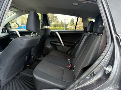 Used 2018 Toyota RAV4 LE w/ All Weather Liner Package image 14