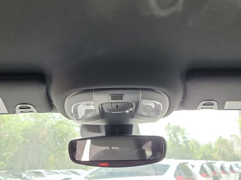 New 2026 Jeep Compass Latitude image 16