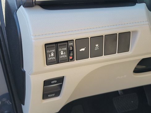 New 2026 Honda Odyssey EX-L image 28