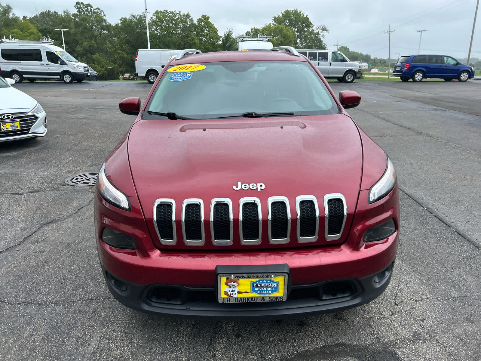 Used 2017 Jeep Cherokee Latitude w/ Cold Weather Group FWD image 8
