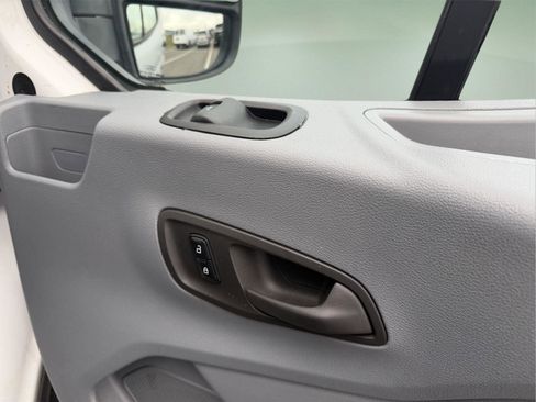 Used 2015 Ford Transit 350 XLT image 23