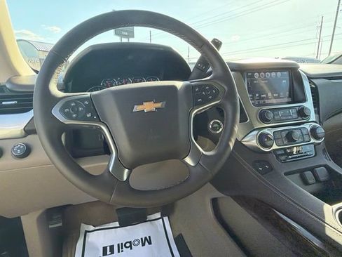 Used 2016 Chevrolet Suburban LT AWD/4WD image 16
