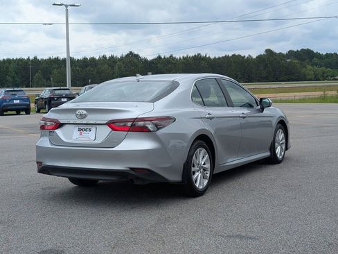 Used 2024 Toyota Camry LE w/ Convenience Package FWD image 10