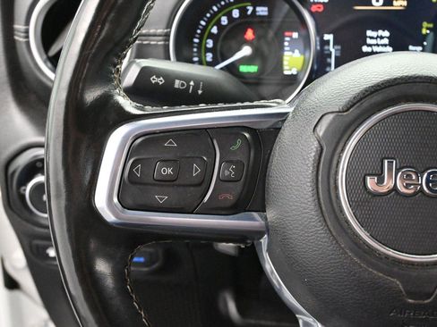 Used 2021 Jeep Wrangler Unlimited Rubicon 4xe w/ Steel Bumper Group image 17