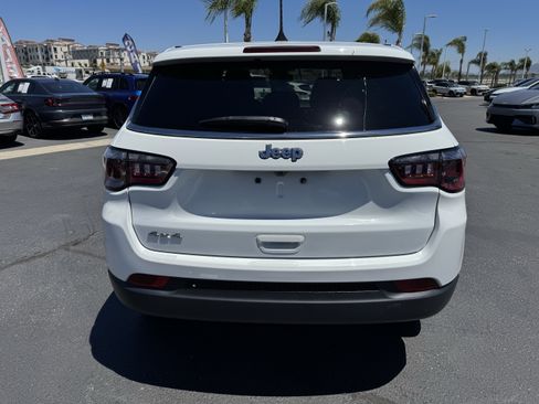 Used 2023 Jeep Compass Sport AWD/4WD image 8