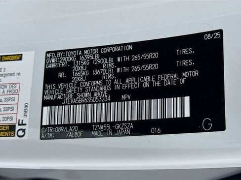 Certified 2025 Toyota 4Runner Limited w/ Tow Technology Package AWD/4WD image 35