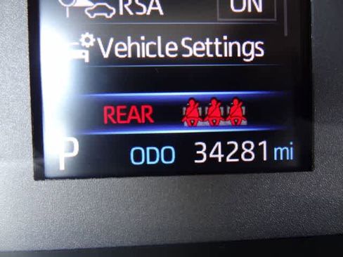 Used 2024 Toyota Corolla LE FWD image 19