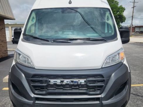 Used 2024 RAM ProMaster 2500 FWD image 10