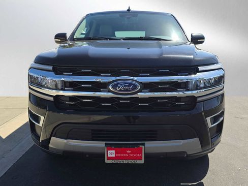 Used 2024 Ford Expedition Max Limited AWD/4WD image 8