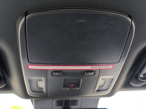Used 2025 Toyota Camry SE w/ Convenience Package FWD image 21