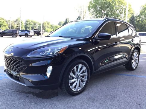 Used 2021 Ford Escape Titanium w/ Titanium Elite Package AWD/4WD image 12