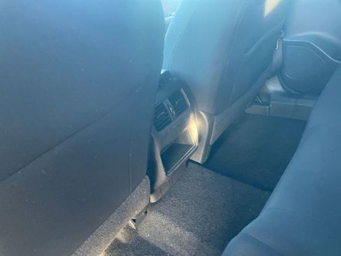 Used 2023 Nissan Rogue S image 24