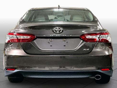 Certified 2018 Toyota Camry XLE w/ Audio Package FWD image 5