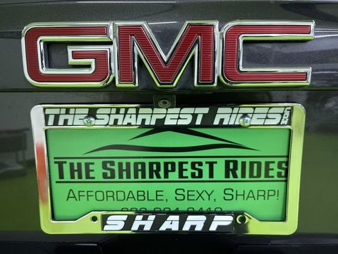 Used 2017 GMC Yukon XL SLT image 12