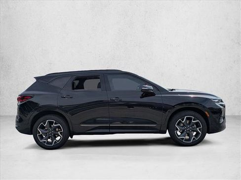 Used 2022 Chevrolet Blazer RS w/ Enhanced Convenience Package image 4