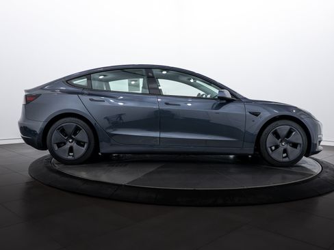 Used 2021 Tesla Model 3 Long Range image 8