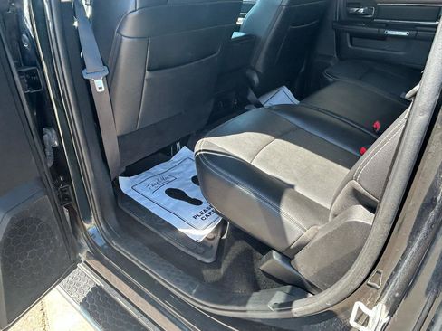 Used 2015 RAM 1500 Laramie w/ Convenience Group AWD/4WD image 9
